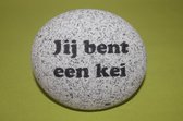 Decoratief Beeld - Gegraveerde Kei - Natuursteen - Nstone - Grijs - 18 X 14 Cm