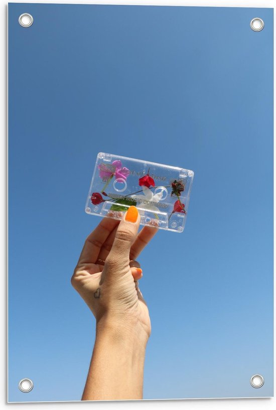 Tuinposter – Doorzichtig Cassettebandje met Bloemetjes  - 40x60cm Foto op Tuinposter  (wanddecoratie voor buiten en binnen)