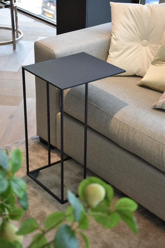 Luxe bijzettafel – mat zwart metaal | Nederlands design, Stainiq ® puur ambacht | bol.com