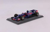 De 1:43 Diecast modelauto van de Scuderia Toro Rosso STR12 #55 van de Gp van Australië 2017.De coureur is Carlos Sainz Jr.De fabrikant van het schaalmodel is Spark.