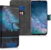 kwmobile telefoonhoesje voor Huawei P Smart (2019) - Hoesje met pasjeshouder in blauw / zwart - Melkweg met Meer en Bos design