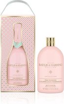 Romantisch Cadeauset vrouw - 500ml Bad bubbels - Pink Prosecco & Elderflower - Champagnefles look - Geschenk pakket voor haar, mama, vriendin, moeder