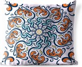 Buitenkussens - Tuin - Vierkant patroon met een zwart met oranje en blauwe mandala op een lichte achtergrond - 60x60 cm