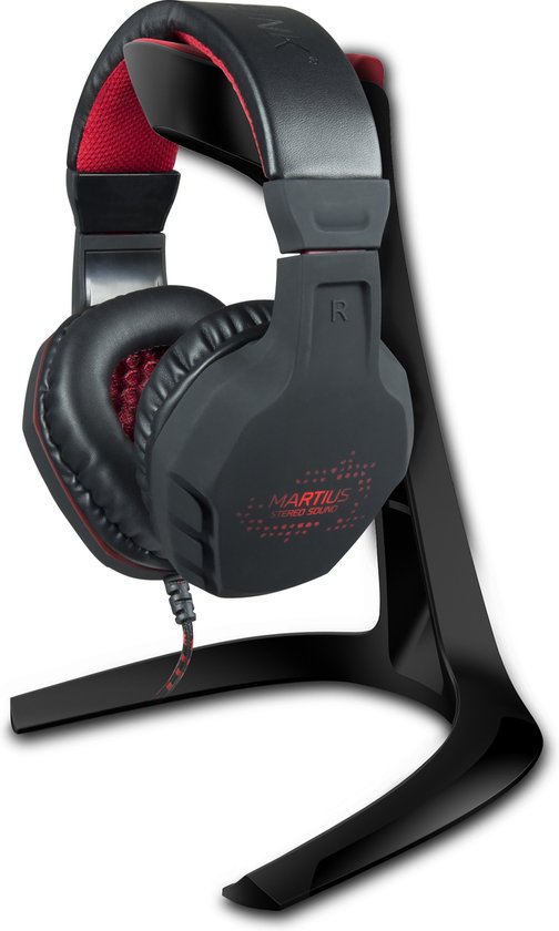 Zwarte gaming headset met rode details, gedragen op een zwarte standaard.