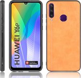 Voor Huawei Y6p Schokbestendig Naaien Koe Patroon Huid PC + PU + TPU Case (Oranje)