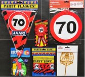70 jaar- Verjaardag Versiering - Ballonnen - Afzetlint - Vlaggenlijn - Taarttopper - Rozet - Feestpakket