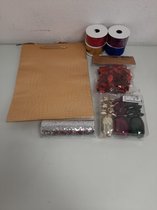 Setje met verschillende cadeaudecoraties/verpakkingen