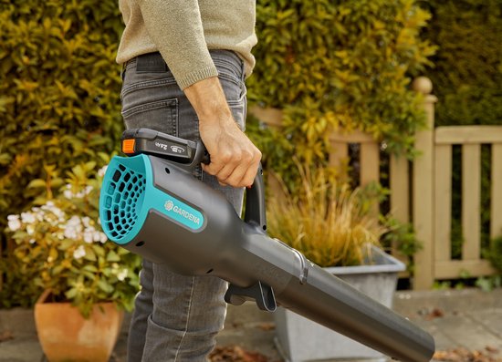 GARDENA PowerJet accu bladblazer - 18V P4A set - 100 km/h - Incl. accu en lader