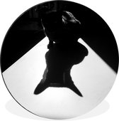Wandcirkel Batman aluminium - Schaduw van kat lijkt op Batman - ⌀ 30 cm - rond schilderij - fotoprint op aluminium / dibond / muurcirkel / wooncirkel / tuincirkel (wanddecoratie)