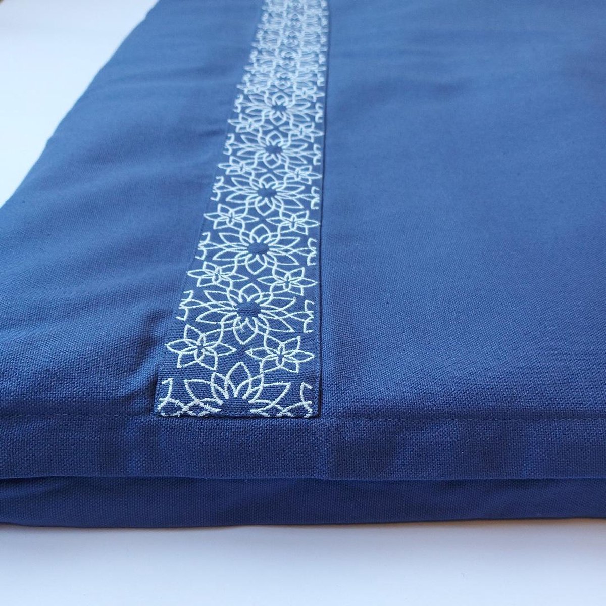 Samarali Zabuton Meditatiemat 90 x 70 x 5 cm – 100% GOTS-gecertificeerd Biologisch Katoen • Vulling van Gerecyclede Wol • Comfortabele Onderlegger voor Yoga & Meditatie