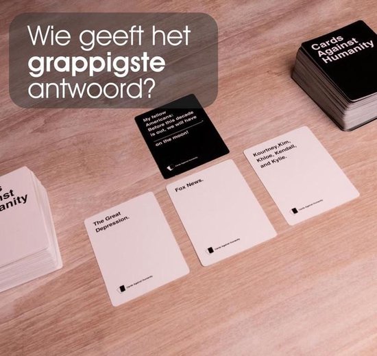 Cards Against Humanity | Kaartspel | 600 speelkaarten | US versie - Cards Against Humanity