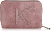 Mooie portemonnee - op de voorkant de letter K - met ritssluiting - voorzien van 7 vakjes - afmeting 13cm x 9 cm - Leuk voor uzelf of Bestel Een Kado
