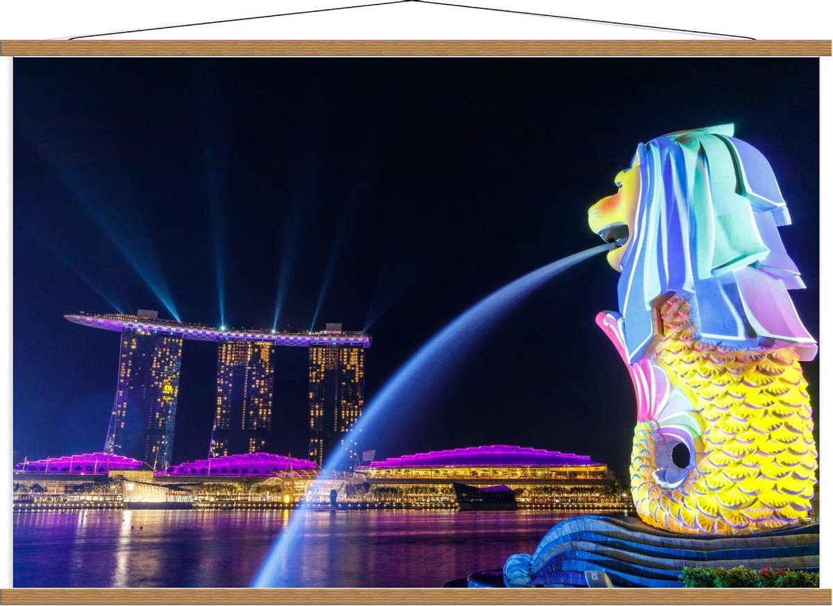 Schoolplaat – Fontein in Merlion Park, Singapore - 120x80cm Foto op Textielposter (Wanddec