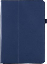 Apple iPad 9 10.2 (2021) Hoes - Mobigear - Classic Serie - Kunstlederen Bookcase - Donkerblauw - Hoes Geschikt Voor Apple iPad 9 10.2 (2021)