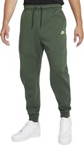 Nike Nike Sportswear Broek - Mannen - donkergroen