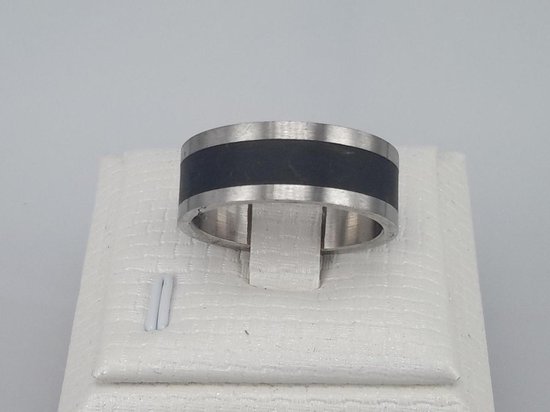 RVS -robuuster – Heren - ring – maat 19 - zilver met zwarte mat in midden raakt men precies smaak van elke persoon.