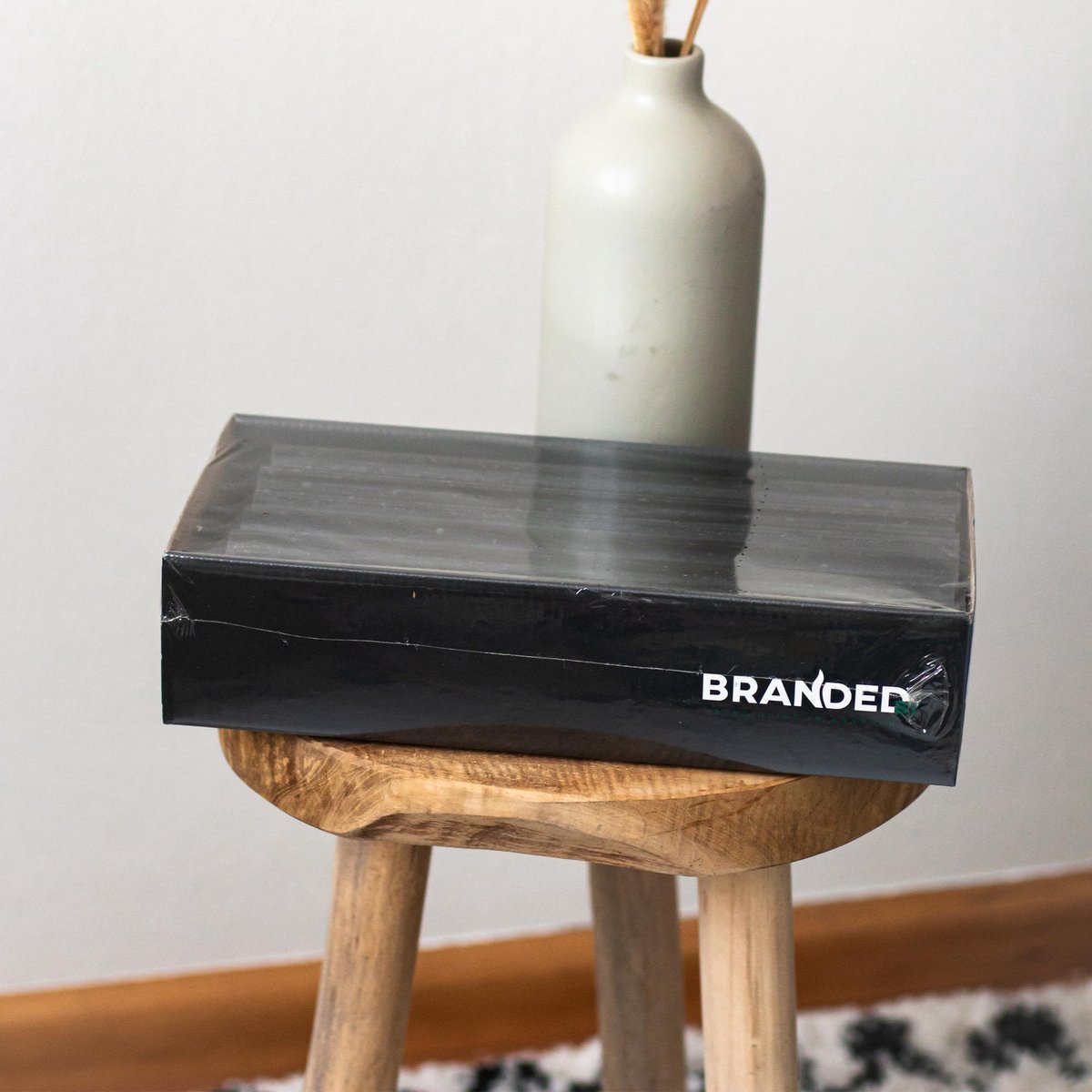 Branded by Dinerkaarsen - Kaarsen - Zwart - Black - 28 cm - 18 stuks