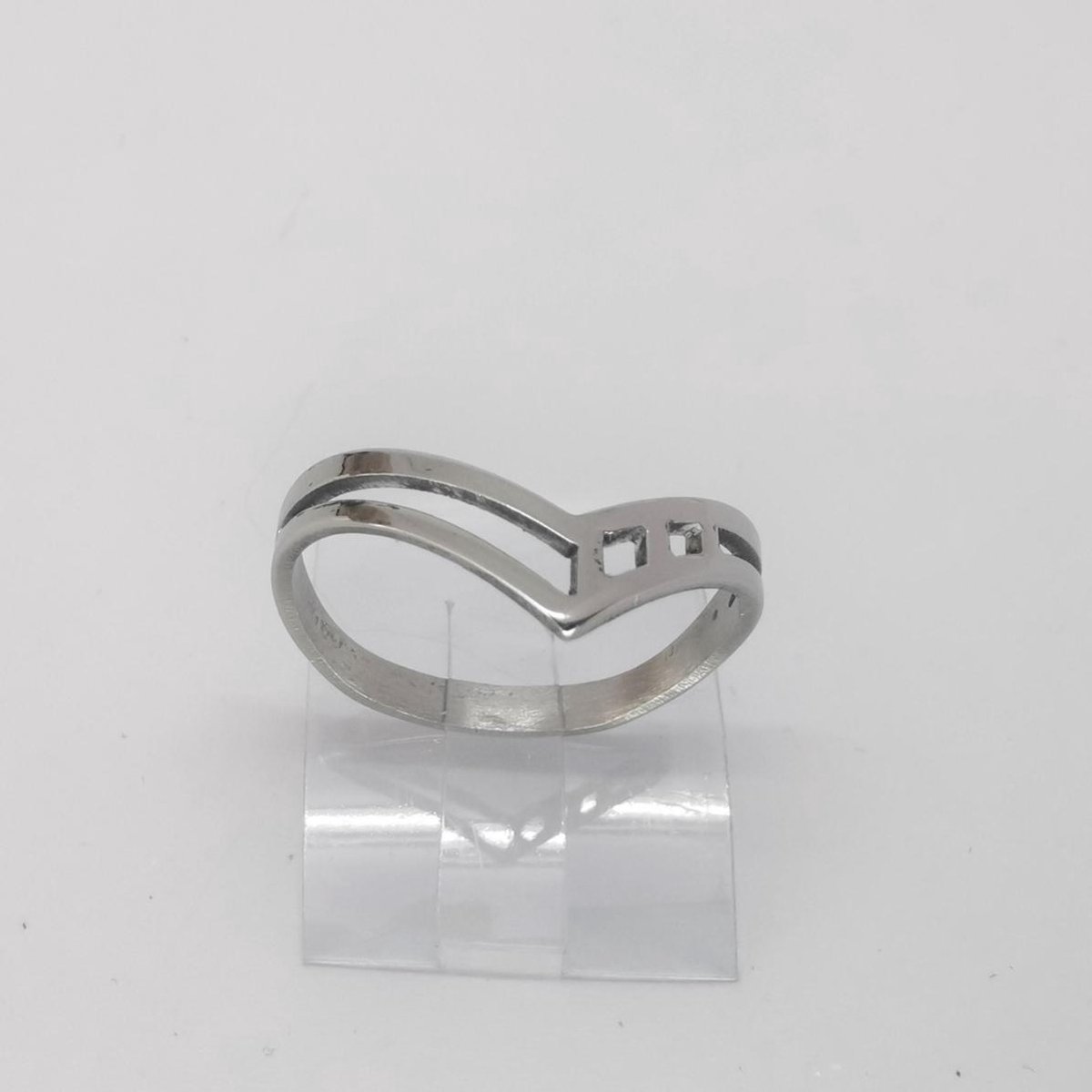 RVS - elegant - ring - maat 17 - Elegant - V model.