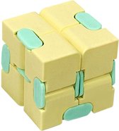 Infinite Magic Cube - Friemelkubus - Infinity Cube - Fidget gadget - Anti stress Fidget Spinner - Stress verlichtend - Fidget Toys - Geel