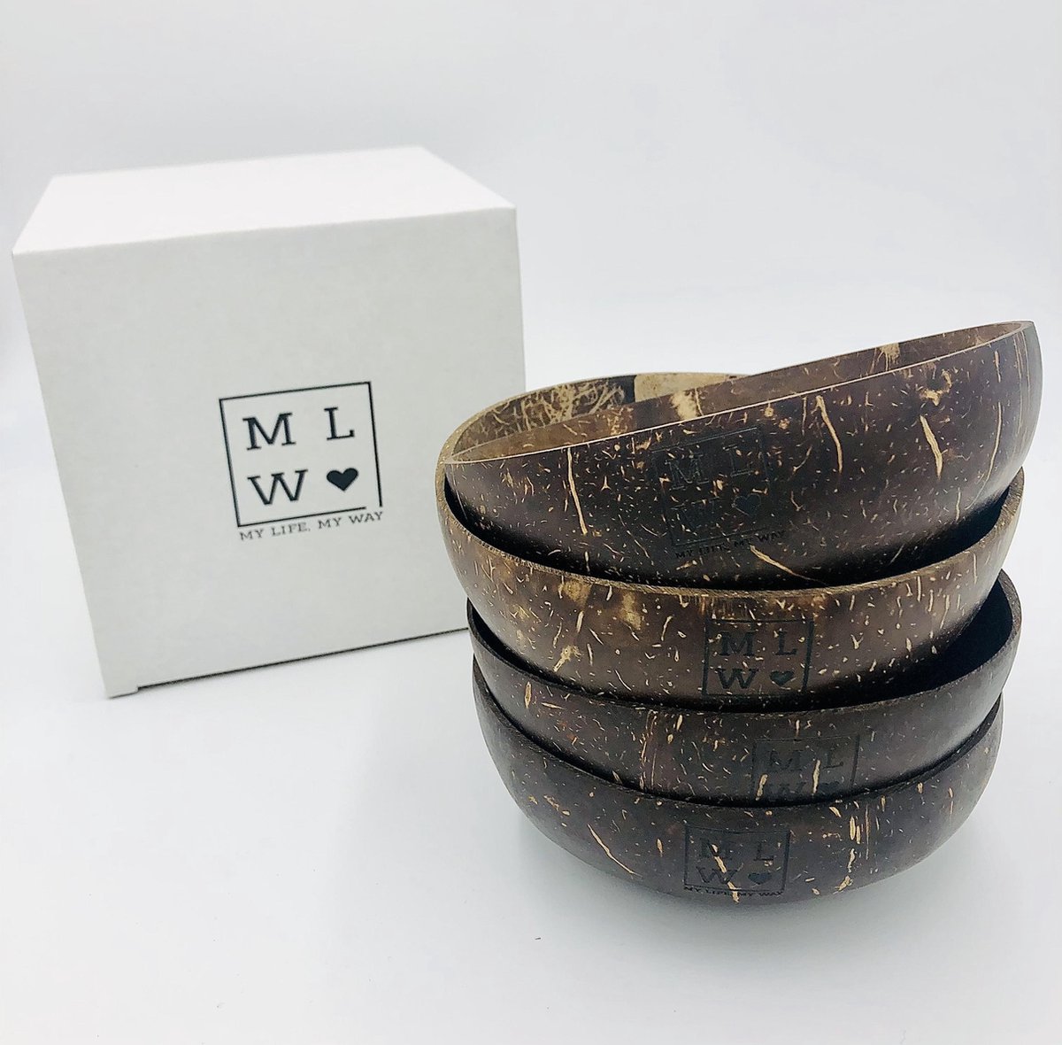 MLMW - Kokosnoot Kom Origineel MEDIUM - Coconut Bowl Original MEDIUM - 450 ML - Handgemaakt - Uniek - Duurzaam - 100% Natuurlijk - Set van 4 - geschikt voor smoothie bowls, yoghurt, fruit en salades.