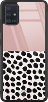 Samsung A71 hoesje glass - Stippen roze | Samsung Galaxy A71  case | Hardcase backcover zwart