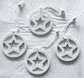 Pendentif de Noël en bois étoile blanc - 4 pièces