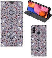 Flipcover Geschikt voor Samsung Galaxy A20s Smart Cover Flower Tiles