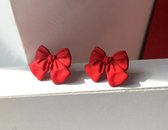 Strikjes oorbellen | rood