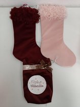 Set met 2 luxe kerstsokken en een kerstzakje-decoratie