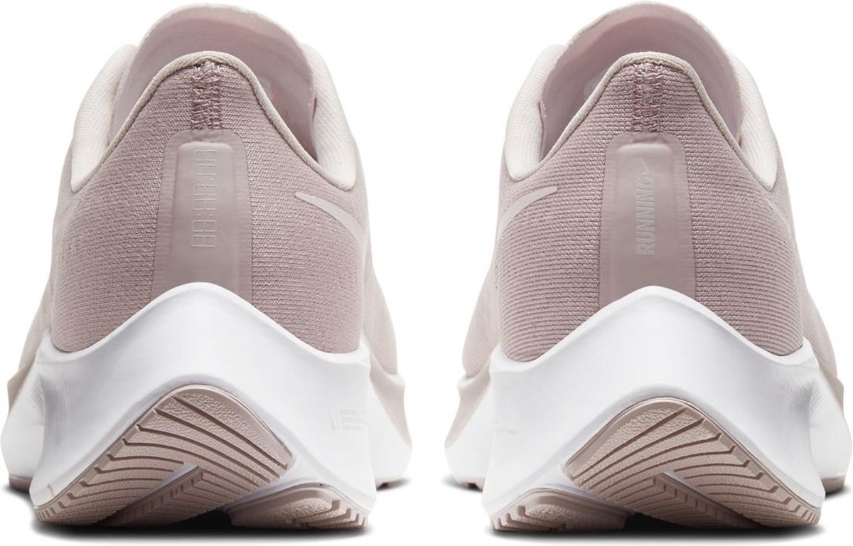 Nike Nike Air Zoom Pegasus 37 Sportschoenen - Maat 39 - Vrouwen - lichtroze  - wit | bol.com
