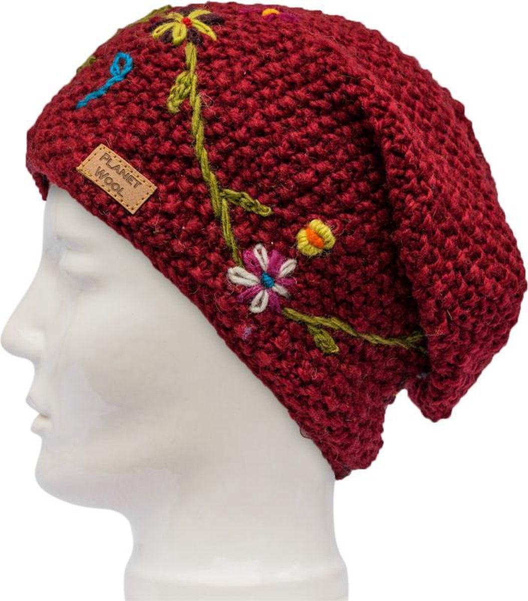 Handgemaakte wollen bloemetjes beanie - Bordeaux met een uniek patroon