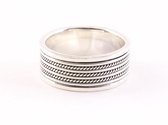 Zilveren ring met fijne kabelpatronen - maat 20