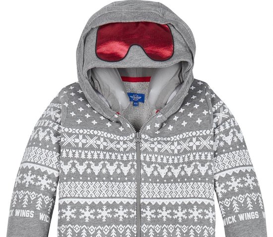 Grijze onesie met winterse patronen van sneeuwvlokken, rendieren en kerstbomen. De capuchon heeft de opdruk van een skibril met rode glanzende glazen.