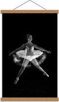 Schoolplaat – Dansende Ballerina (zwart/wit) - 40x60cm Foto op Textielposter (Wanddecoratie op Schoolplaat)