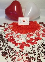 Romantische Valentijn versiering pakket met hartjes "I LOVE YOU" / 500 rozenblaadjes van stof / 100 hartjes / 10 ballonnen / Briefkaart met hartje / hartjes glitters / Huwelijk / V