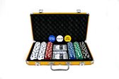 Texas' Finest Pokerset - Gouden Aluminium Pokerkoffer - 300 11,5gr Pokerfiches - Inc 2x Kaartspel - 5 Dobbelstenen - Sleutels - Dealer button - Big Blind - Small Blind Button - QR-Code - Spelregels - Cadeau - Poker