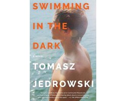 Omslag van Swimming in the Dark
