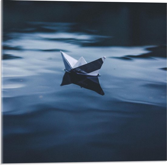 Acrylglas –Aangestande Boot op Strand – 150x100 (Wanddecoratie op Acrylglas)