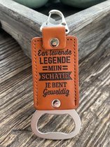 Bieropener - flesopener met de tekst; Een levende legende; je bent geweldig - mijn schatje / moederdag / vaderdag / papa / opa / broer / verjaardag / feest / cadeau / stoer / opener / bieropener