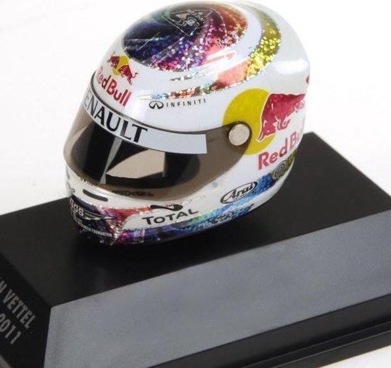F1 Sebastien Vettel Helmet Singapore 2011 | bol.com