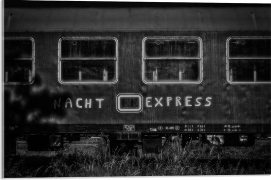 Acrylglas - ''Nacht Express'' Treinwagon (zwart/wit) - 60x40cm Foto op Acrylglas (Wanddecoratie op Acrylglas)