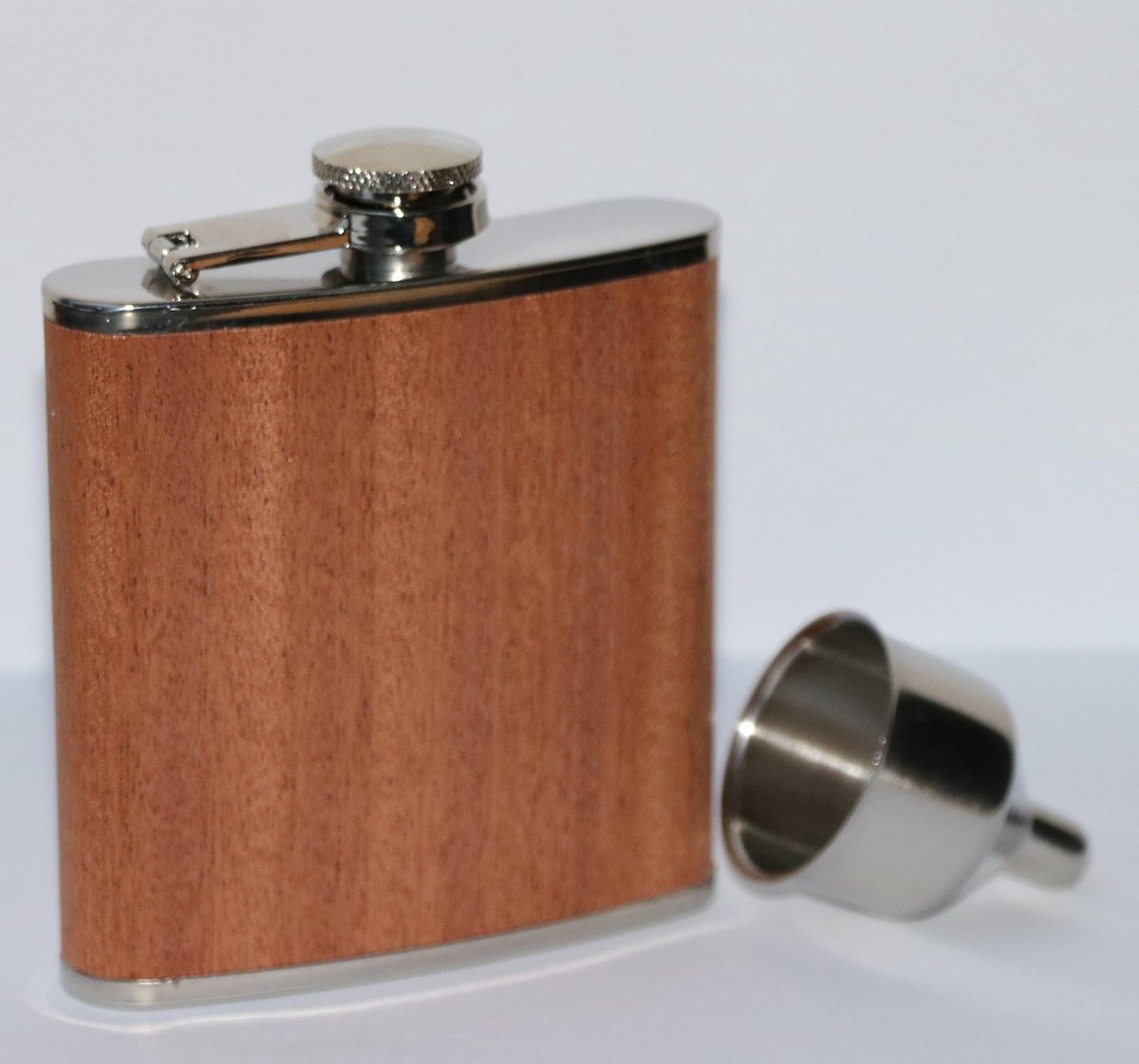RVS Zakfles/ Heupfles bekleed met vintage Hout + Vultrechter