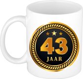 43 jaar cadeau mok / beker medaille goud zwart voor verjaardag/ jubileum