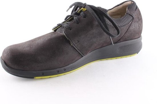 The fashion store that loves you back | Omoda