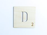 HOUTEN WANDDECORATIE / WOODEN WALL DECORATION - MUURDECORATIE / WALL ART - LETTER TEGEL D / TILE D - 11 x 11cm - LICHT HOUT / NATURAL WOOD - WOORDFEUD / WORDFEUD - LETTERSPEL - SPE