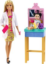 Barbie Careers Kinderarts Speelset - Barbie Pop met Blond Haar, Minipop en Onderzoekstafel