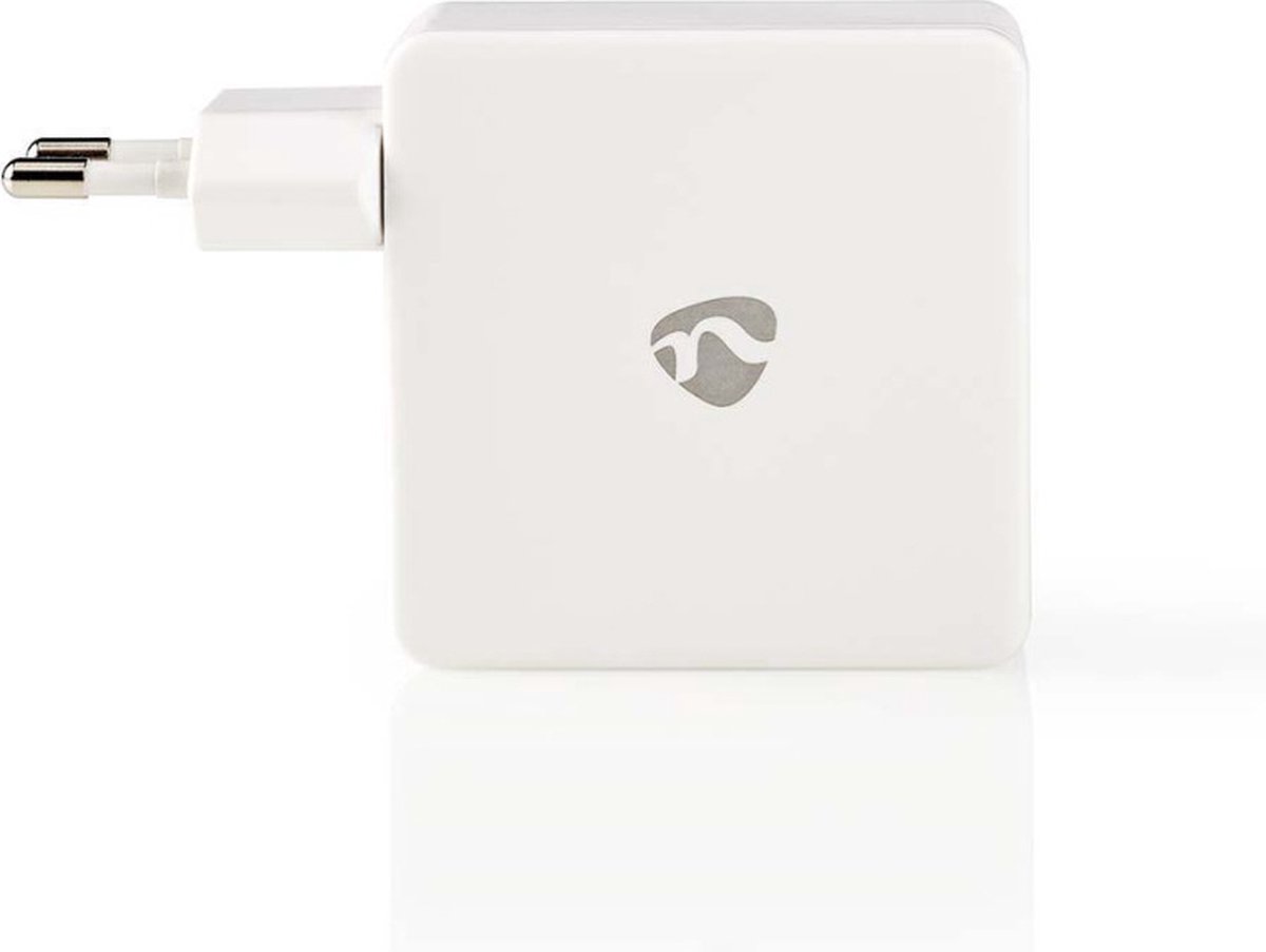 Nedis Oplader - 57 W - Snellaad functie - 1x 2.4 / 1x 3.0 A - Outputs: 2 - USB-A / USB-C™ - Geen Kabel Inbegrepen - Automatische Voltage Selectie