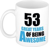 53 great years of being awesome cadeau mok / beker wit en blauw