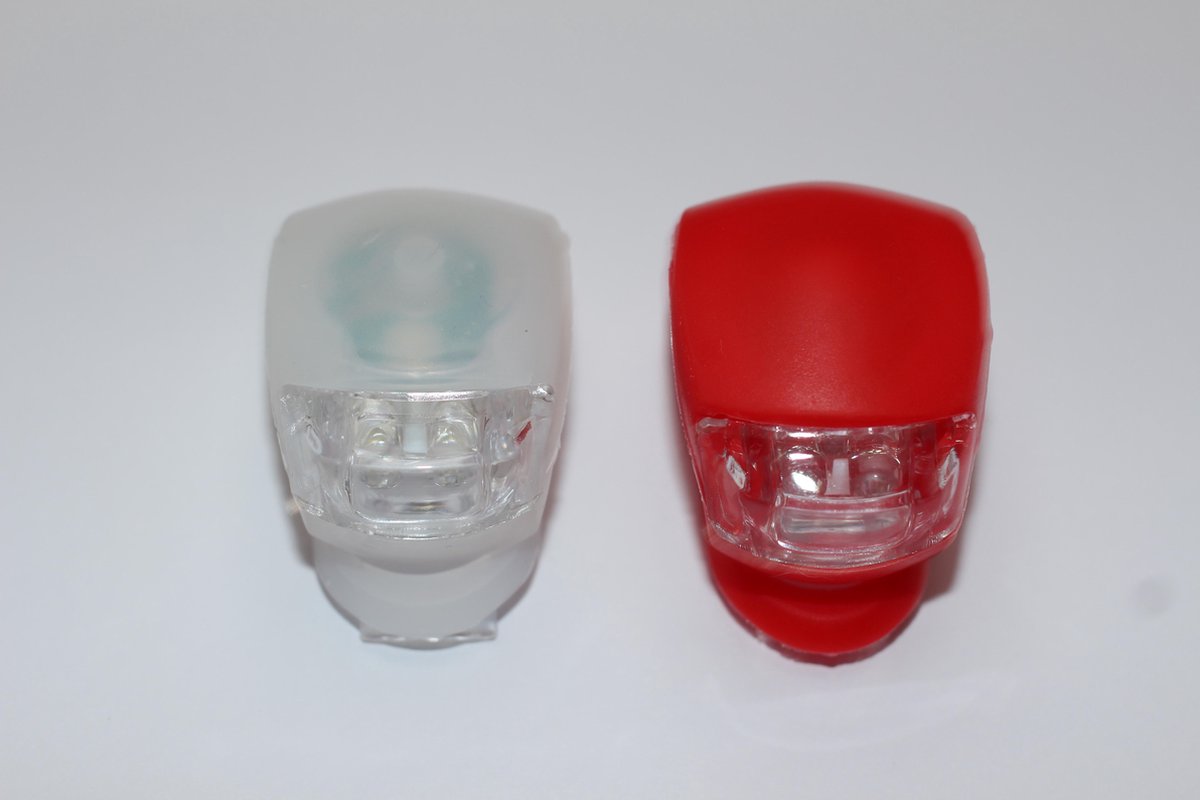 Fietslampjes set - LED voorlicht & achterlicht - Inclusief batterijen - Waterdicht - Merkloos