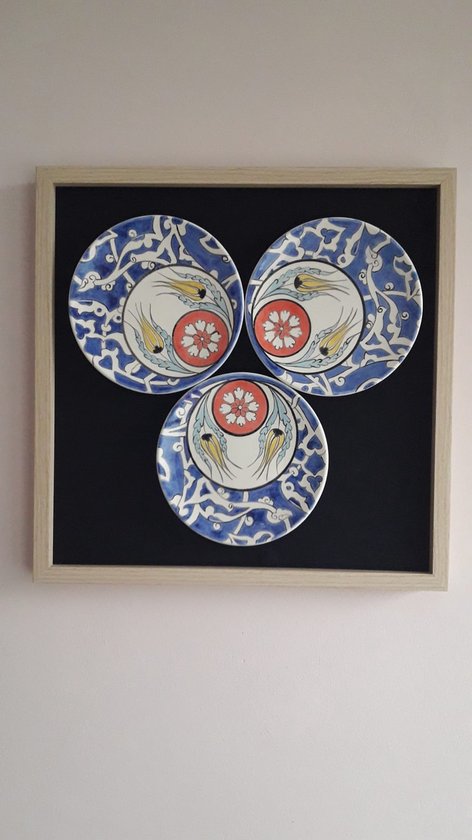 Schilderij - keramiek tegels - handmade - keramiek wandbord - met bloemen motief - 38*38 cm - handgeschilderd - keramiek kunst - tegel kunst - cadeau - wanddecoratie - muurdecoratie - valentijnscadeau - moederdagcadeau -verjaardagscadeau